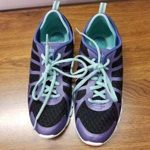 tony little cheeks multisport gel trainer